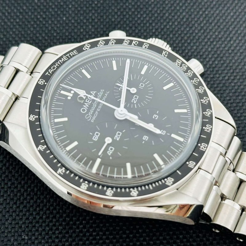 OMEGA SPEEDMASTER PROFESSIONAL MOONWATCH UNWORN NEW DECEMBER 2023