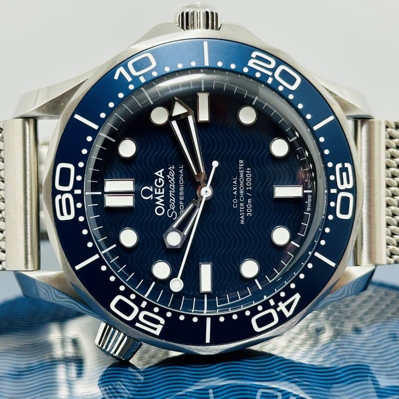 OMEGA SEAMASTER DIVER 300M JAMES BOND 60th ANNIVERSARY UNWORN NEW NOVEMBER 2023